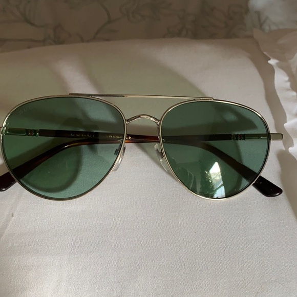 Authentic gucci aviator sunglasses